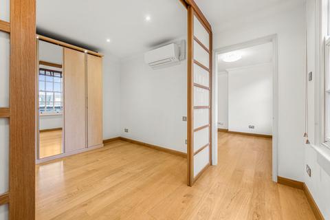 1 bedroom flat for sale, St. John's Wood Court, St. John's Wood Road, London