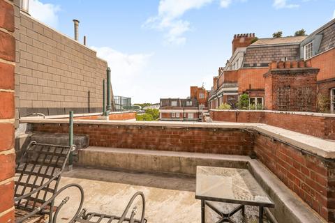 1 bedroom flat for sale, St. John's Wood Court, St. John's Wood Road, London