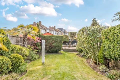 4 bedroom semi-detached house for sale, Avondale Avenue, Barnet