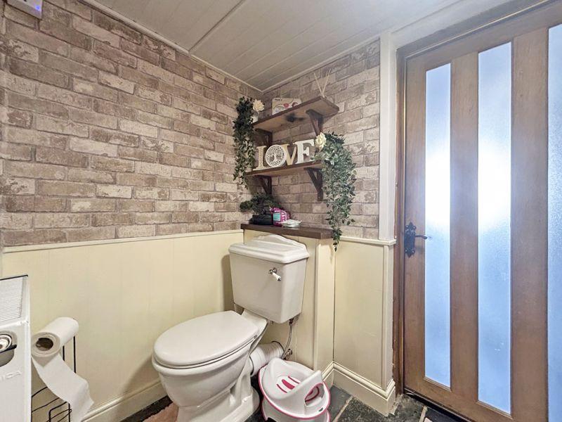 W.C/Shower Room