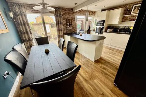 3 bedroom terraced house for sale, Round Moor Walk, Birmingham, B35 7HP