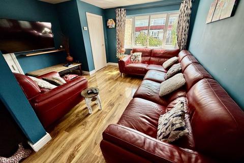 3 bedroom terraced house for sale, Round Moor Walk, Birmingham, B35 7HP