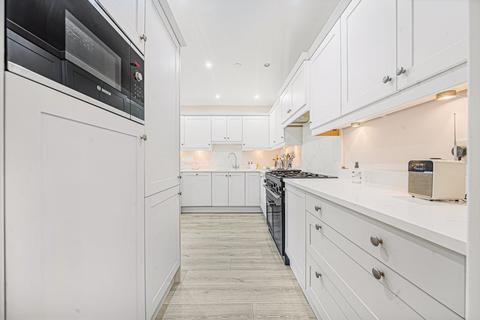 4 bedroom detached house for sale, Fairway, Bexleyheath