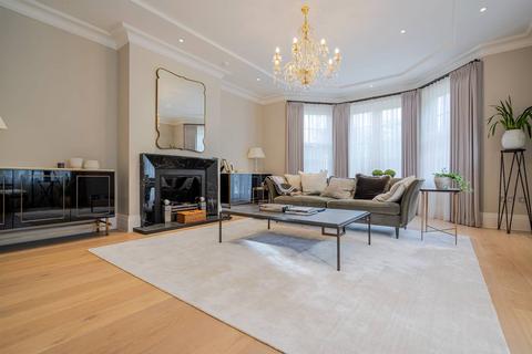 undefined, The Barons, Berkshire, Egham, TW20