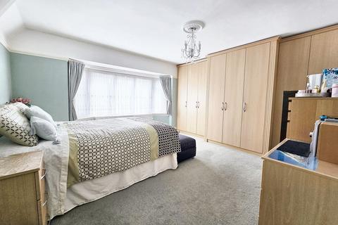 3 bedroom detached house for sale, Scraptoft Lane, Leicester, LE5