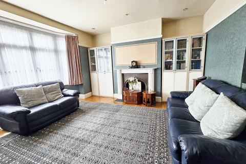 3 bedroom detached house for sale, Scraptoft Lane, Leicester, LE5