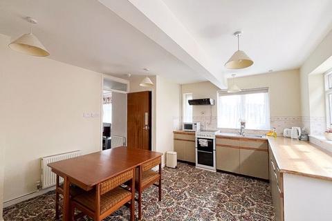 2 bedroom detached bungalow for sale, St. Pauls Road, Burntwood, WS7 0DF
