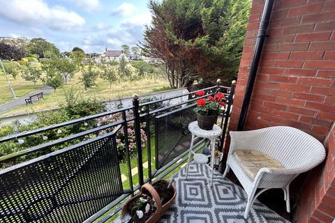 2 bedroom retirement property for sale, Penrhyn Avenue, Rhos on Sea