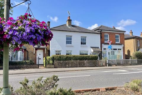 undefined, High Street, Esher