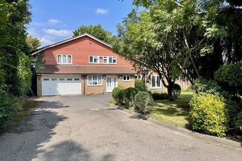 undefined, High Foleys, Esher