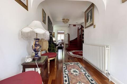 5 bedroom house for sale, High Foleys, Esher
