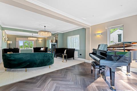 5 bedroom detached house for sale, Painswick Road, Brockworth, Gloucester, GL3