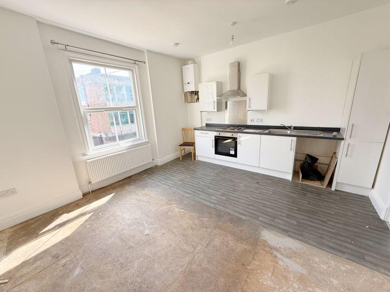 Lounge/Kitchen