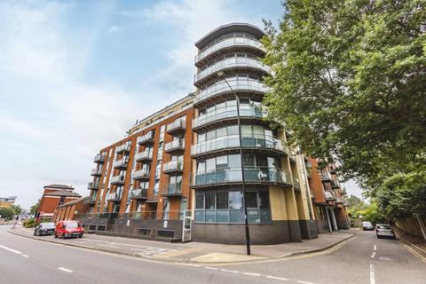 Bath Road, Slough