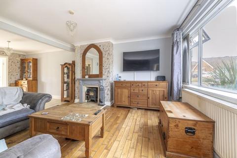 4 bedroom semi-detached house for sale, Montacute Way, Uckfield
