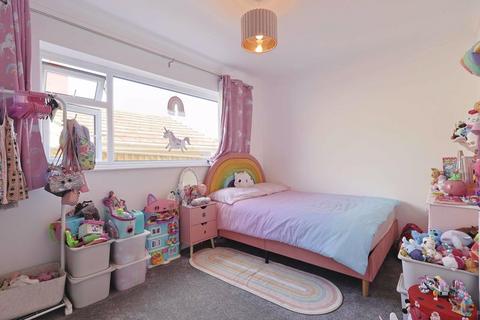 17 Chestnut Drive, Brixham, TQ5 0DB
