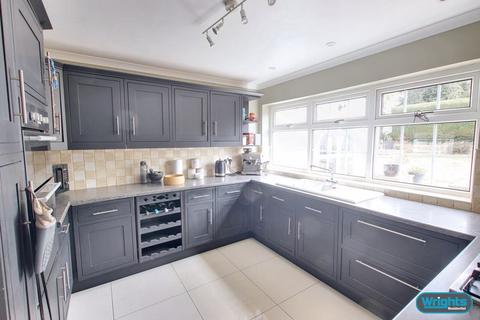 40a Grasmere, Trowbridge, BA14 7LL