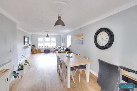 40a Grasmere, Trowbridge, BA14 7LL