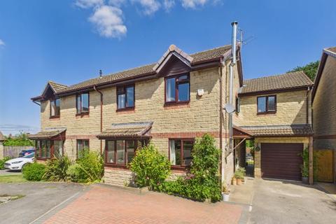 82 Borough Close, Kings Stanley, Stonehouse, GL10 3LJ