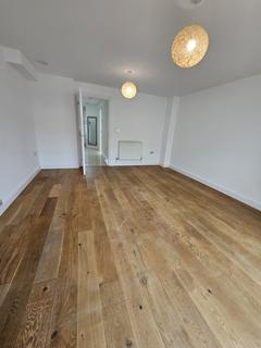 4 bedroom house to rent, Kingshill Drive, High Wycombe HP13