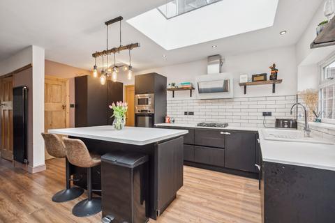 3 bedroom semi-detached house for sale, London Road, High Wycombe HP11