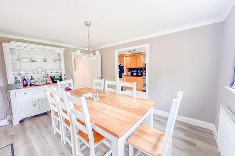 5 bedroom detached house to rent, Lower Charlton, Shepton Mallet