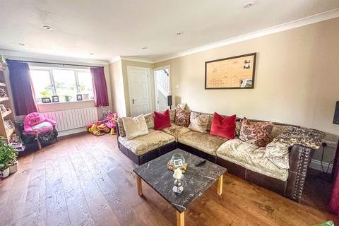 5 bedroom detached house to rent, Lower Charlton, Shepton Mallet