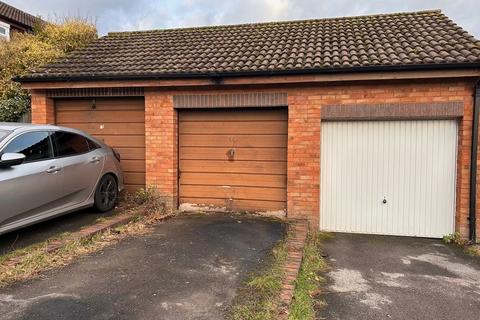 2 bedroom end of terrace house for sale, Lime Close, Frome