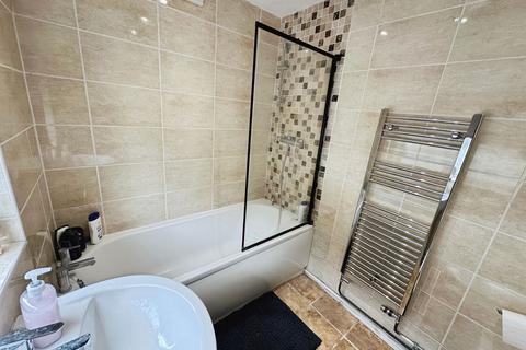 3 bedroom end of terrace house for sale, Melbourne Road, Ibstock LE67