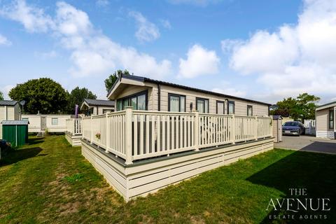 undefined, Burnham-On-Crouch, Essex, CM0