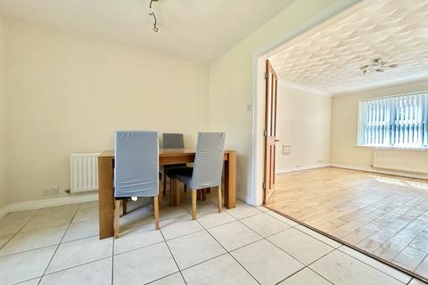 19 Chelford Close, Prenton, CH43 7NJ