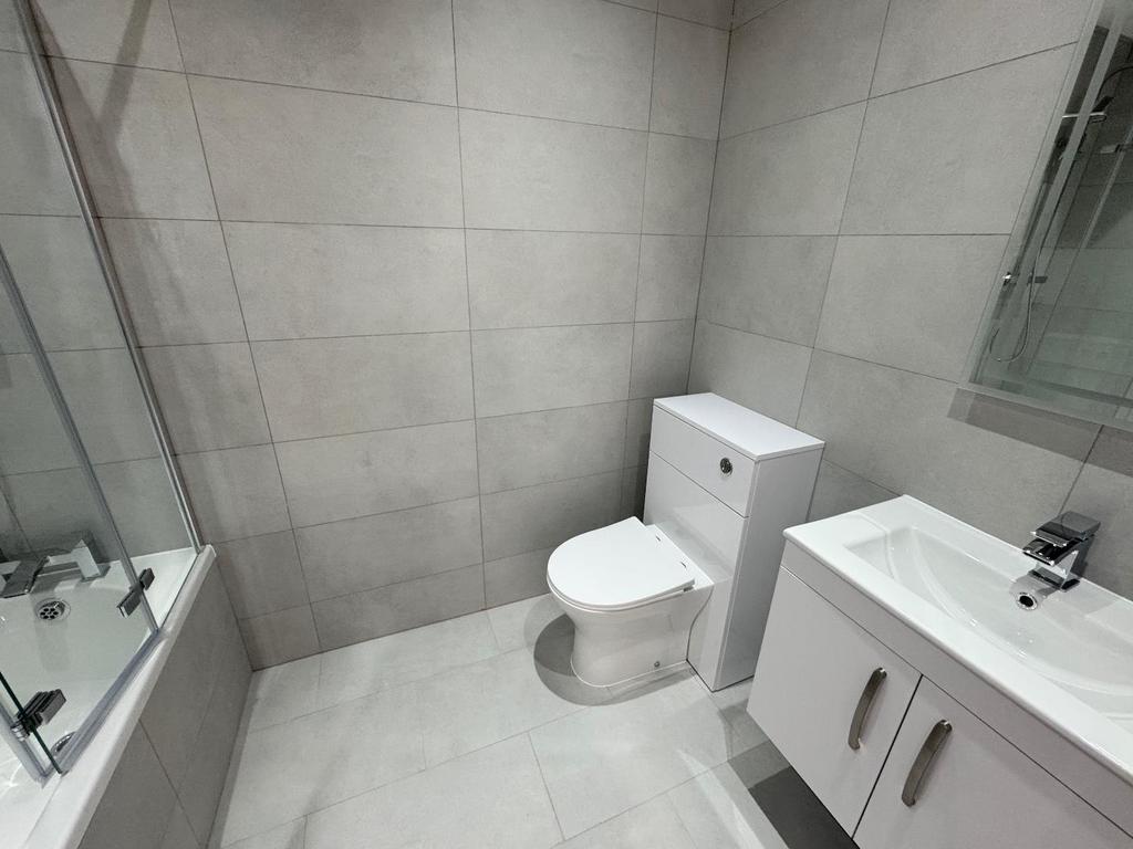 Family bathroom