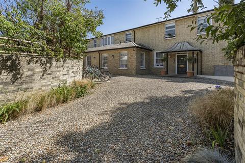 Maids Causeway, Cambridge CB5
