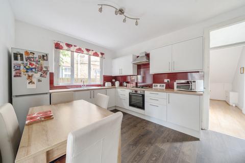 2 bedroom apartment for sale, Davis Road, London
