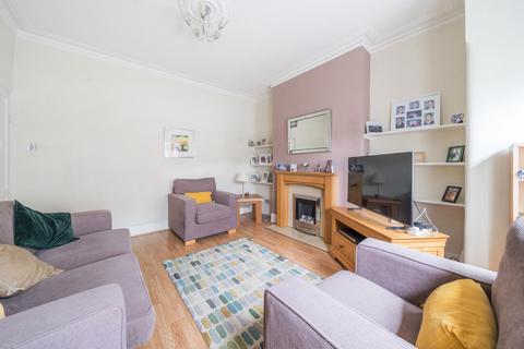 2 bedroom apartment for sale, Davis Road, London