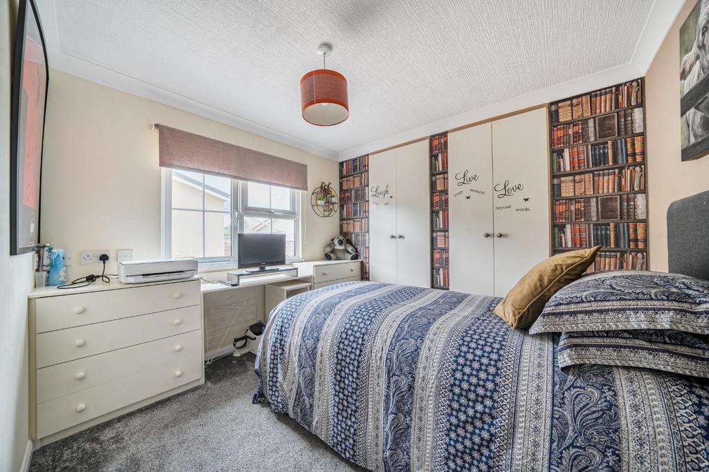 SECOND DOUBLE BEDROOM.jpg