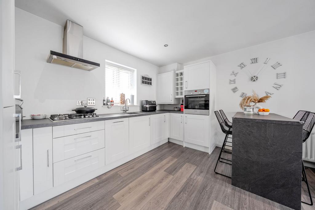 Kitchen Lounge