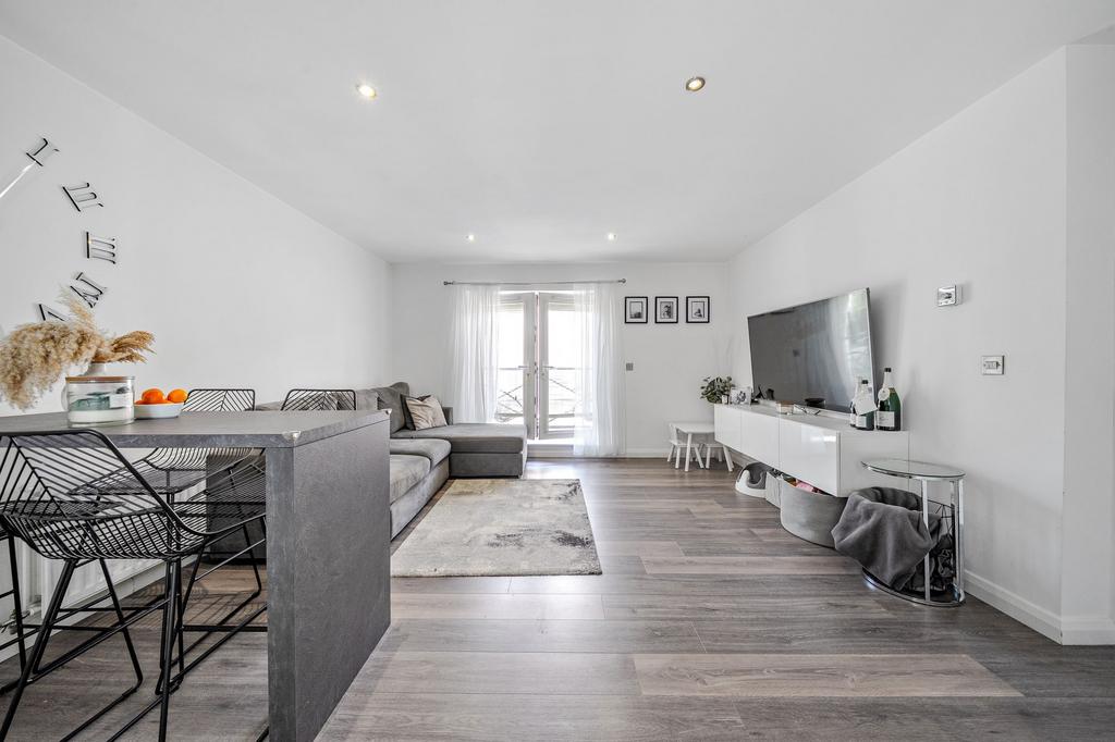 Kitchen Lounge