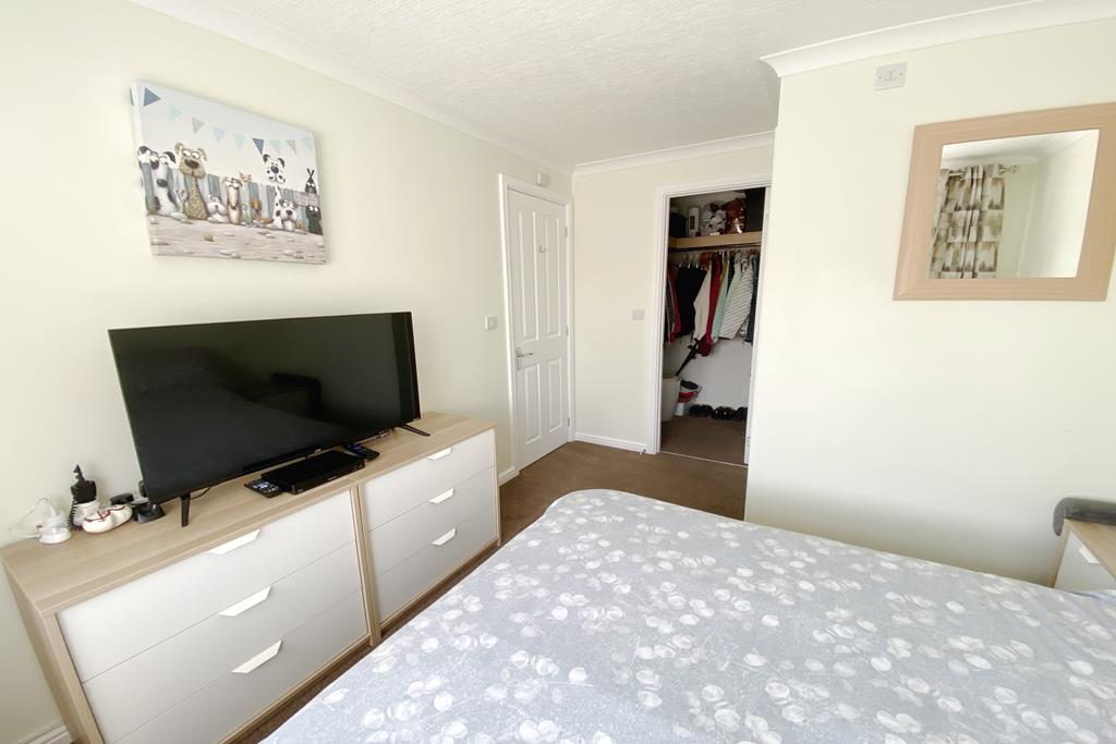 Walk-in Wardrobe