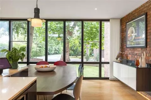 5 bedroom detached house for sale – pohled 4