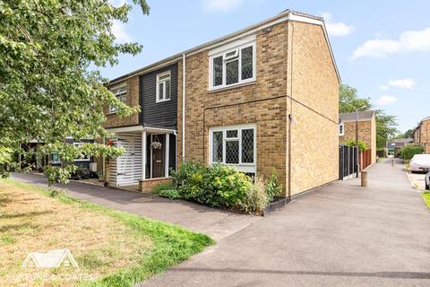 56 The Maples, Harlow, CM19 4QZ