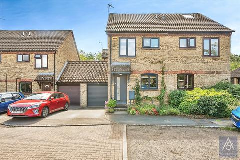 17 Capel Close, Akeley, Buckingham, MK18 5HX