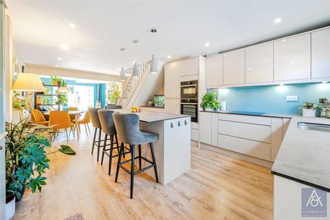 17 Capel Close, Akeley, Buckingham, MK18 5HX