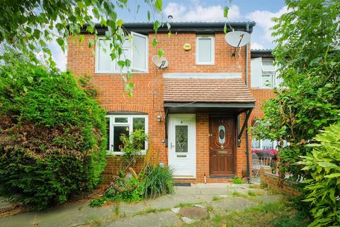 1 bedroom maisonette for sale, Mapleton Road, London