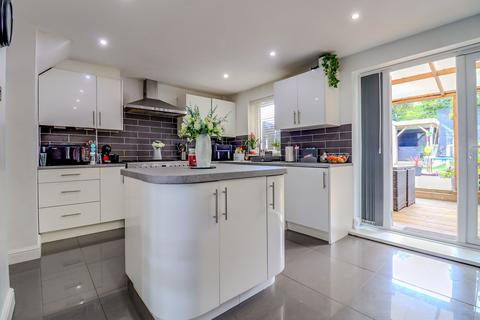 4 bedroom semi-detached house for sale, Packer Avenue, Leicester Forest East, LE3