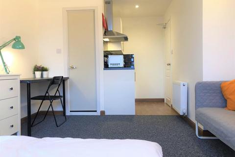 Studio to rent, Charter Avenue, Coventry CV4