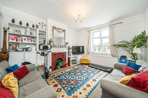 3 bedroom flat for sale, Waldegrave Road, Teddington TW11