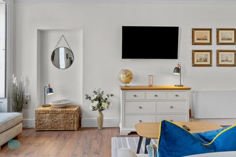 1 bedroom apartment to rent, Flat 103 Admiralty House