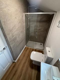 2 bedroom apartment to rent, 70 Alma Road Flat