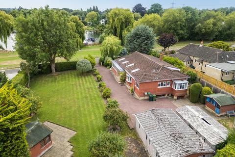 4 bedroom bungalow for sale, Towpath, Shepperton, TW17